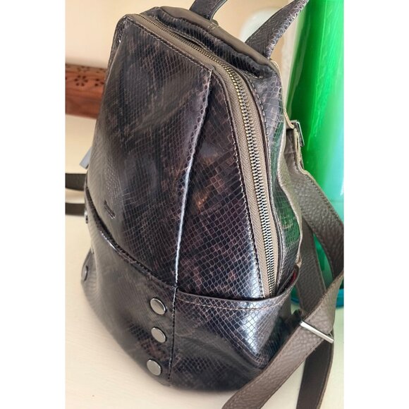 Hammitt Hunter Backpack Olivine Snake Leather Medium Bag main image 9